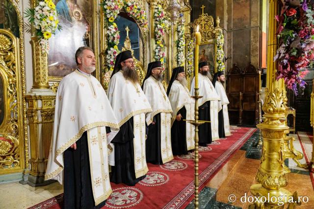 PS Nichifor a slujit Sfânta Liturghie la Catedrala Mitropolitană în a treia zi de pelerinaj