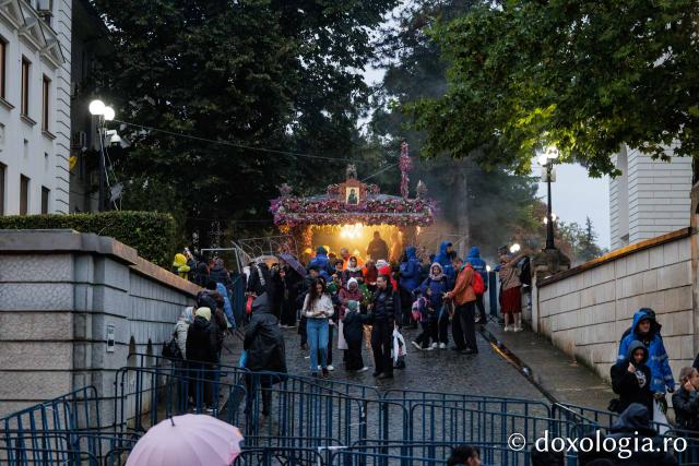 Priveghere în cinstea Sfântului Apostol Andrei la Catedrala Mitropolitană din Iași