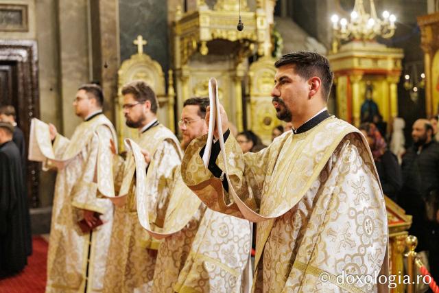 Priveghere în cinstea Sfântului Apostol Andrei la Catedrala Mitropolitană din Iași