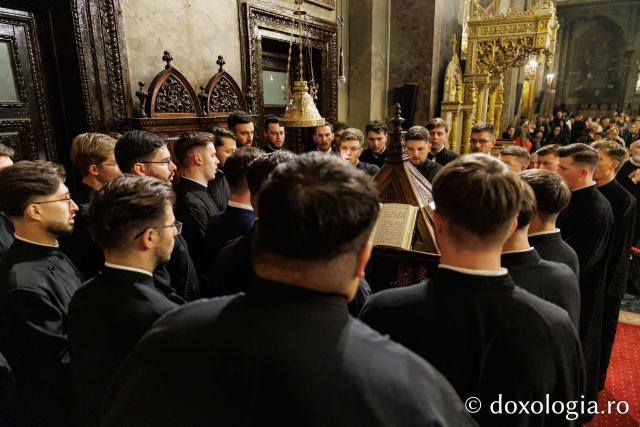 Priveghere în cinstea Sfântului Apostol Andrei la Catedrala Mitropolitană din Iași