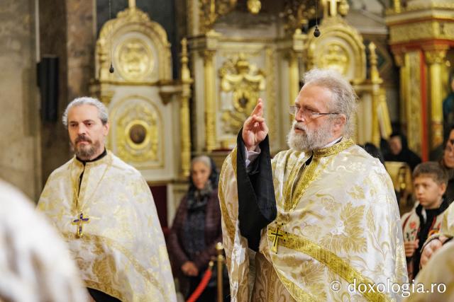 Priveghere în cinstea Sfântului Apostol Andrei la Catedrala Mitropolitană din Iași