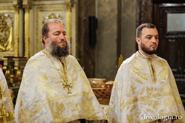 Priveghere în cinstea Sfântului Apostol Andrei la Catedrala Mitropolitană din Iași