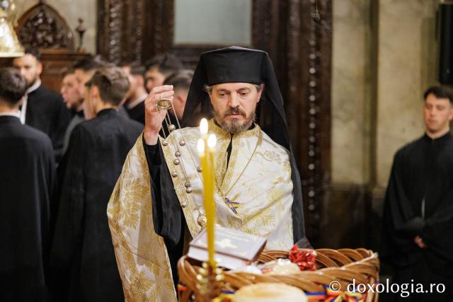 Priveghere în cinstea Sfântului Apostol Andrei la Catedrala Mitropolitană din Iași