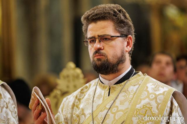 Slujba de priveghere în cinstea Cuvioasei Parascheva la Catedrala Mitropolitană din Iași