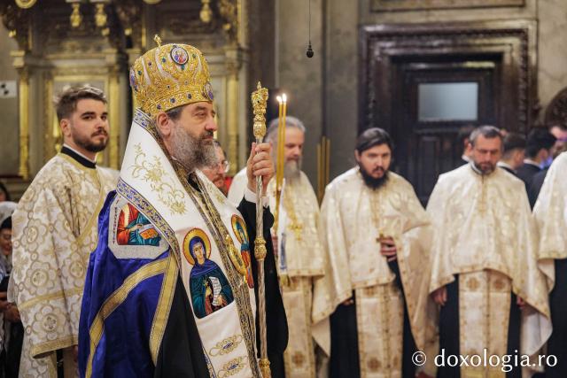 Slujba de priveghere în cinstea Cuvioasei Parascheva la Catedrala Mitropolitană din Iași