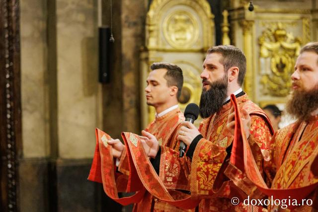 Priveghere în cinstea Sfântului Gheorghe la Catedrala Mitropolitană din Iași
