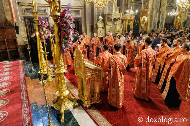 Priveghere în cinstea Sfântului Gheorghe la Catedrala Mitropolitană din Iași