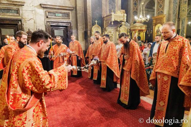Priveghere în cinstea Sfântului Gheorghe la Catedrala Mitropolitană din Iași