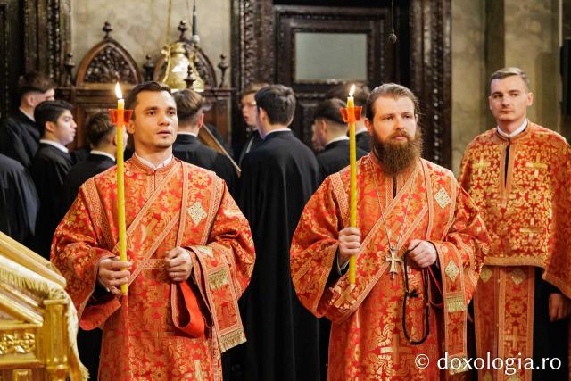Priveghere în cinstea Sfântului Gheorghe la Catedrala Mitropolitană din Iași