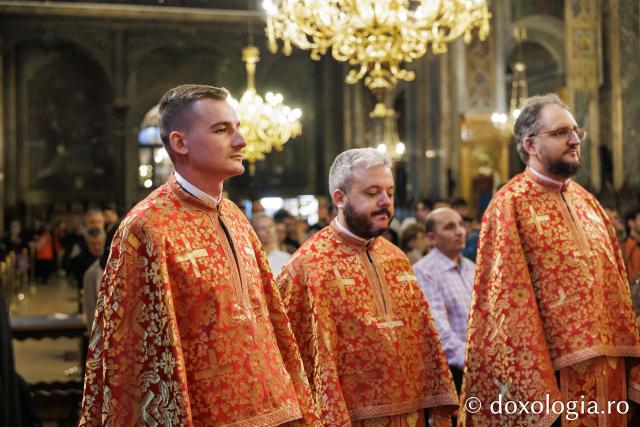 Priveghere în cinstea Sfântului Gheorghe la Catedrala Mitropolitană din Iași