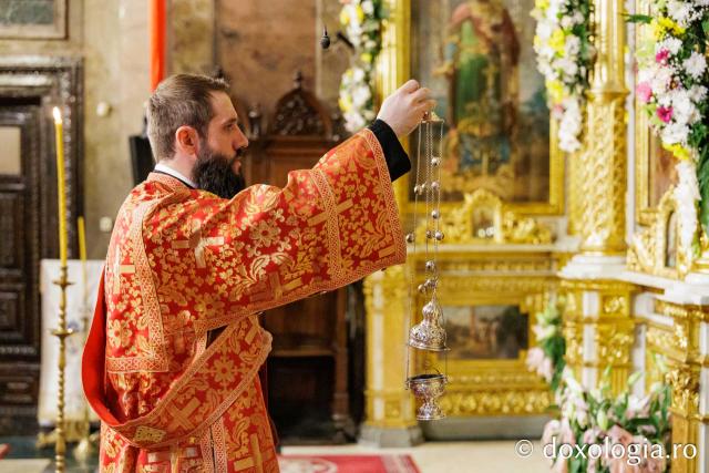 Priveghere în cinstea Sfântului Gheorghe la Catedrala Mitropolitană din Iași