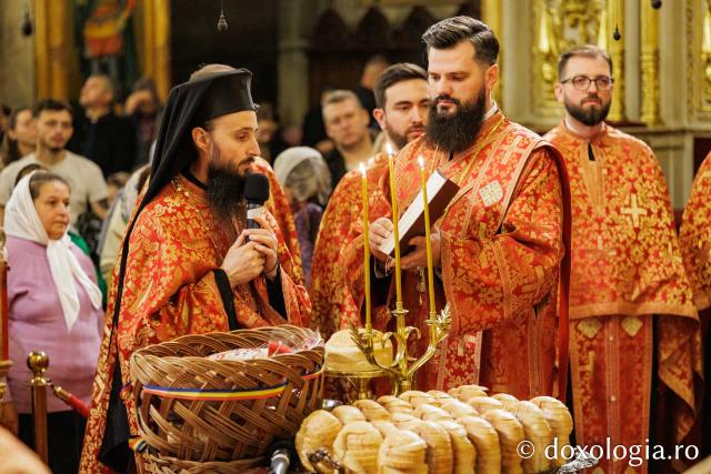 Priveghere în cinstea Sfântului Gheorghe la Catedrala Mitropolitană din Iași