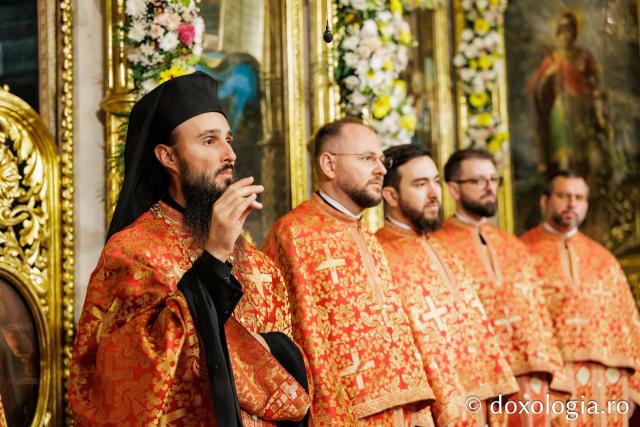Priveghere în cinstea Sfântului Gheorghe la Catedrala Mitropolitană din Iași