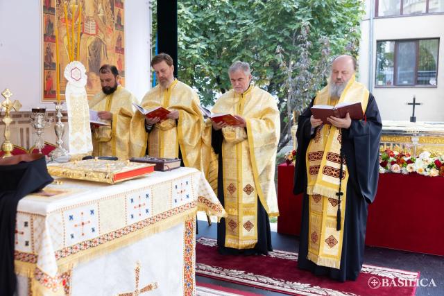 Priveghere la Mănăstirea Mihai Vodă din București în cinstea Sfântului Preot Mucenic Constantin Sârbu