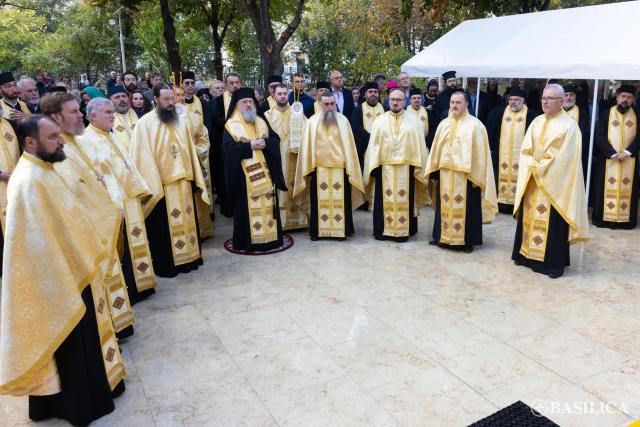 Priveghere la Mănăstirea Mihai Vodă din București în cinstea Sfântului Preot Mucenic Constantin Sârbu