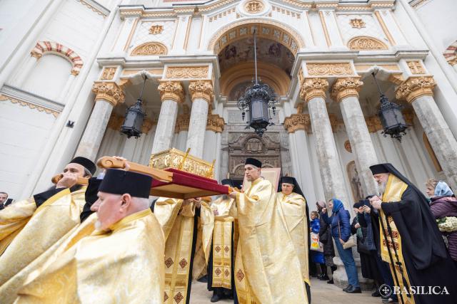 Procesiunea „Calea Sfinților” prin inima Capitalei