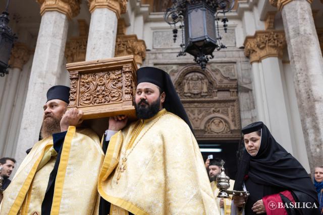 Procesiunea „Calea Sfinților” prin inima Capitalei