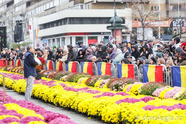 Rugăciune care curăță, lumină care unește – pelerini, alături de Sfânta Parascheva și de Sfântul Paisie de la Sihăstria