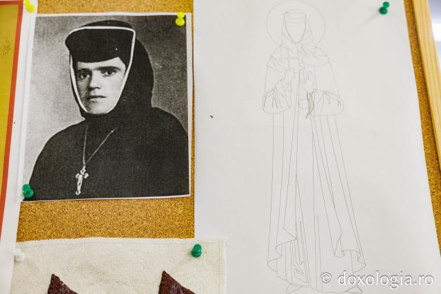 Veșmânt brodat pentru Sfânta Cuvioasă Muceniță Evloghia de la Samurcășești