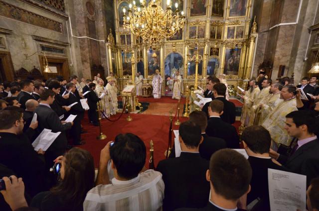 Teologii ieșeni au depus jurământul de credință (foto)