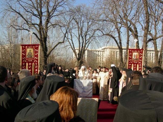 Preafericitul Părinte Patriarh Daniel - biografie în imagini