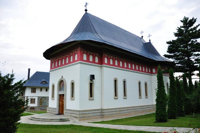 Mănăstirea Popăuți: slujba privegherii la praznicul Nașterii Maicii Domnului
