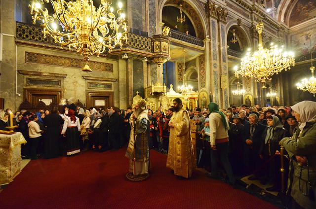 „Adunarea tinerilor creştini ortodocşi din Moldova” - imagini de la Sfânta Liturghie