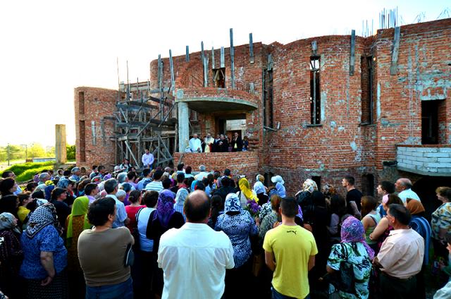 IPS Teofan, vizite pastorale în parohii botoşănene (14 fotografii)