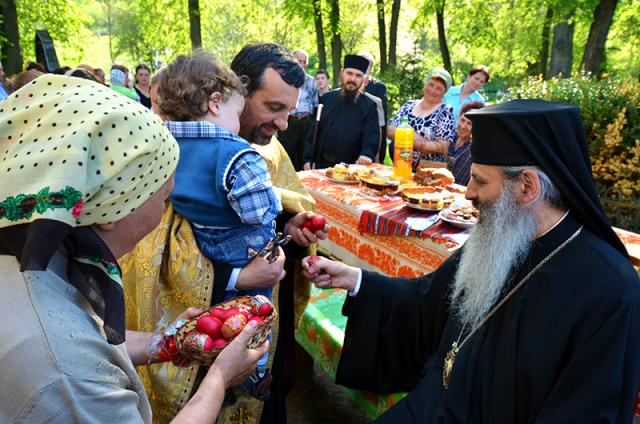 IPS Teofan, vizite pastorale în parohii botoşănene (14 fotografii)