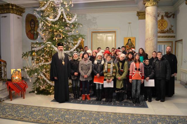 Colindători la Reşedinţa Mitropolitană - Parohia Liteni, Belceşti