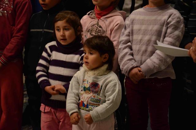 Colindători la Reşedinţa Mitropolitană - Parohia Buruieneşti, Iaşi