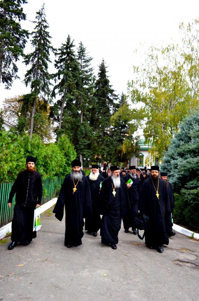 Pelerinaj în Ucraina al stareţilor şi stareţelor din Arhiepiscopia Iaşilor