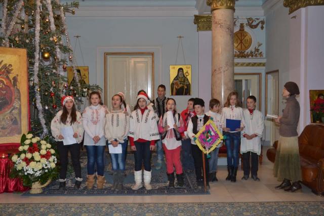 Colindători la Reşedinţa Mitropolitană - Şcoala Dagata, Judeţul Iaşi