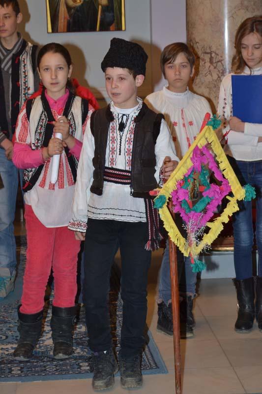 Colindători la Reşedinţa Mitropolitană - Şcoala Dagata, Judeţul Iaşi