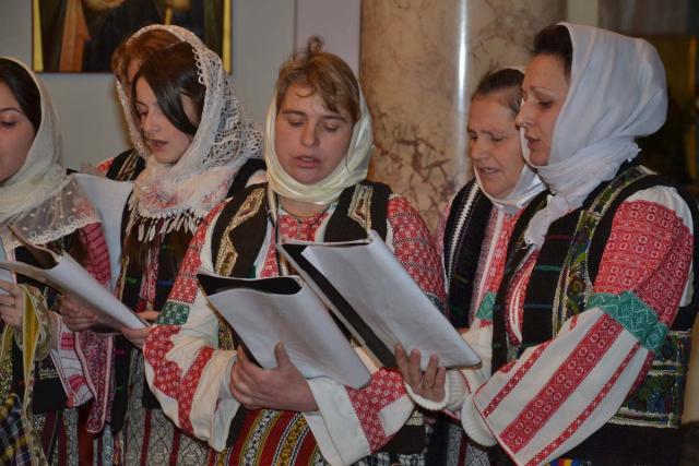 Colindători la Reşedinţa Mitropolitană - Parohia Sabasa, Protopopiatul Ceahlău