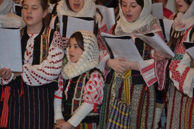 Colindători la Reşedinţa Mitropolitană - Parohia Sabasa, Protopopiatul Ceahlău