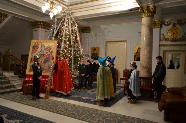 Colindători la Reşedinţa Mitropolitană - Copii de la Asociația Familia Nostră Iași