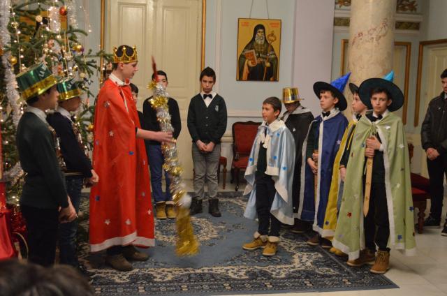 Colindători la Reşedinţa Mitropolitană - Copii de la Asociația Familia Nostră Iași