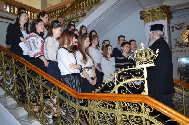 Colindători la Reşedinţa Mitropolitană -Corul mediciniștilor