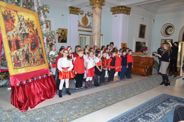 Colindători la Reşedinţa Mitropolitană - Parohia Sf. Nectarie Iași