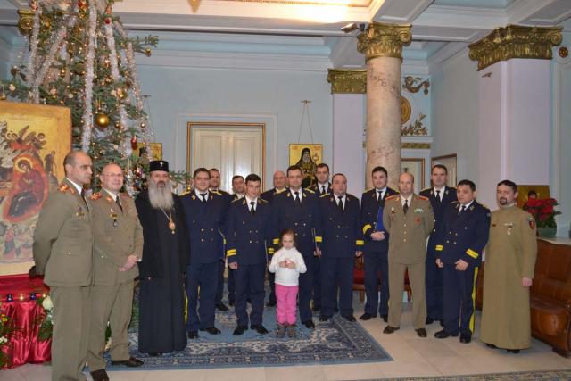 Colindători la Reşedinţa Mitropolitană - Brigada 15 Mecanizată Iaşi
