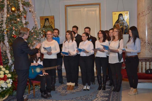 Colindători la Reşedinţa Mitropolitană - Voluntari de la Universitatea de Agronomie din Iași