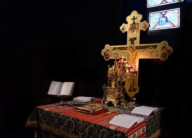 Galerie foto - Sfânta Liturghie din Joia Mare