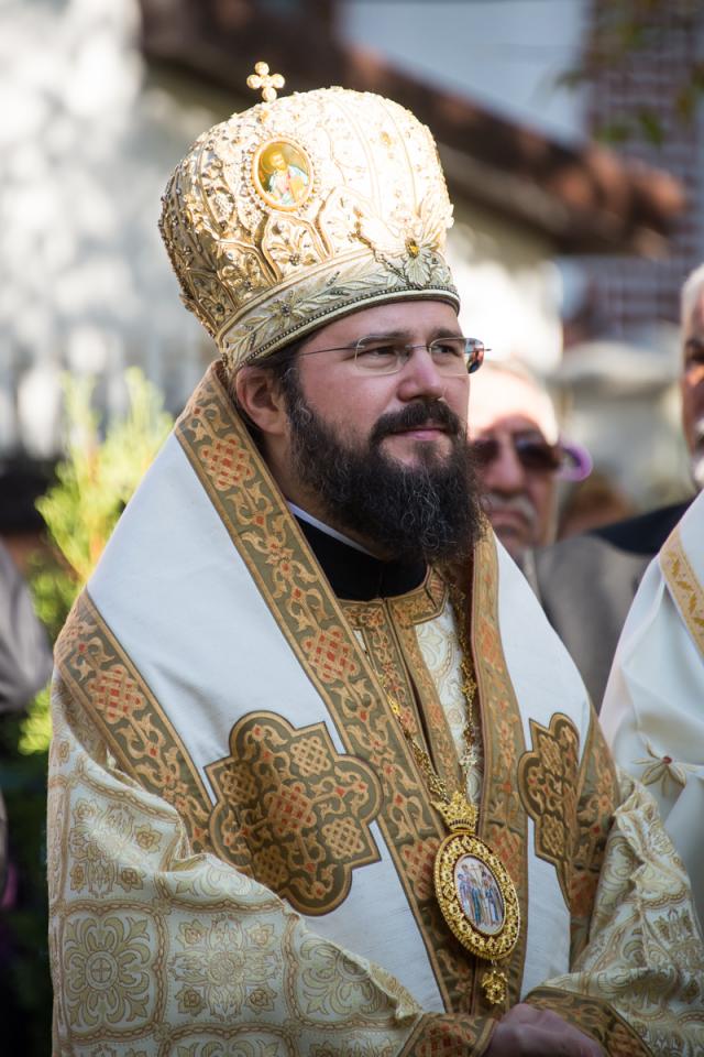 (Foto) Sfințirea bisericii „Sfântul Voievod Ștefan cel Mare” din Iași