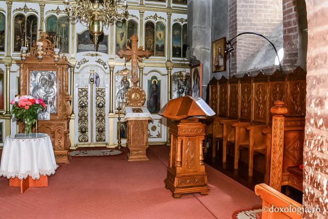 Mănăstirea „Sfinții Voievozi” din Războieni, Neamț, ctitorie ștefaniă - galerie FOTO
