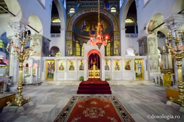 (Foto) Închinare la moaștele Sfântei Anisia din Tesalonic