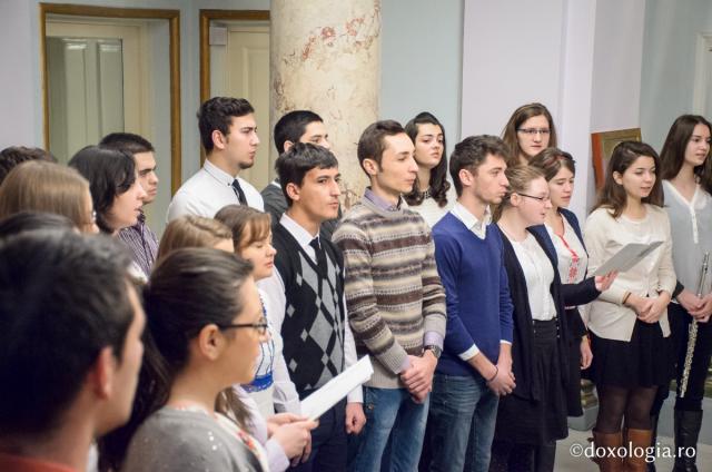 Colindători la Reședința Mitropolitană - Studenți ai Universității de Medicină și Farmacie, Iași