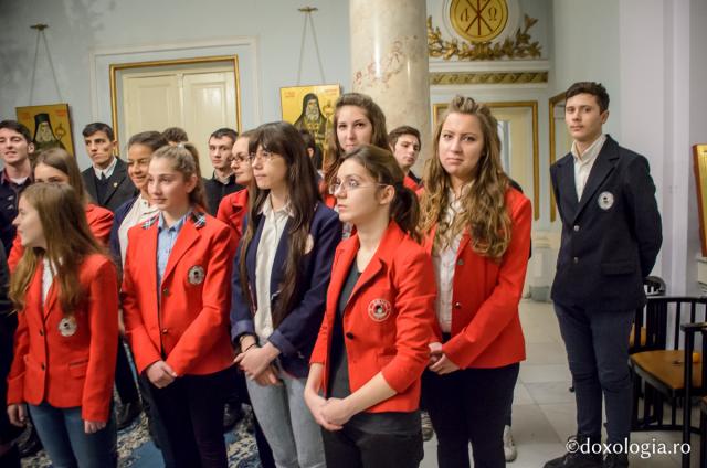 Colindători la Reședința Mitropolitană - Liceul pedagogic din Iași