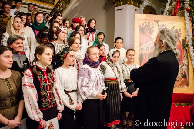 Colindători la Reședința mitropolitană - parohia Talpalari din Iași