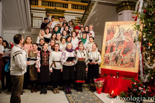 Colindători la Reședința mitropolitană - parohia Talpalari din Iași